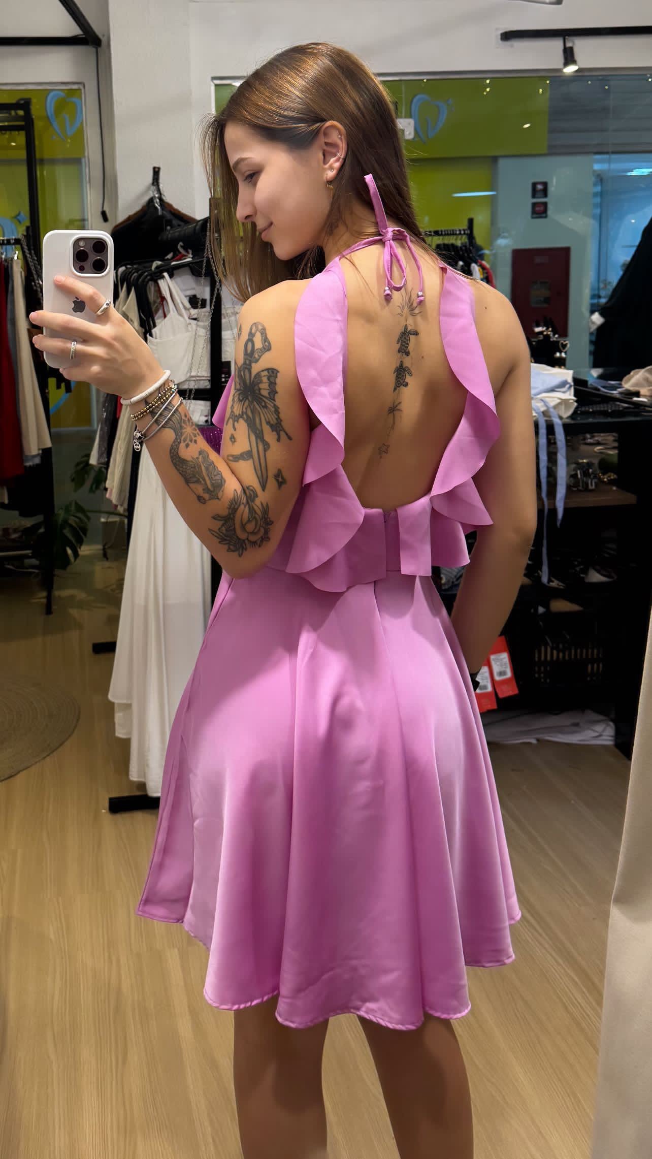 Vestido rosa com babados