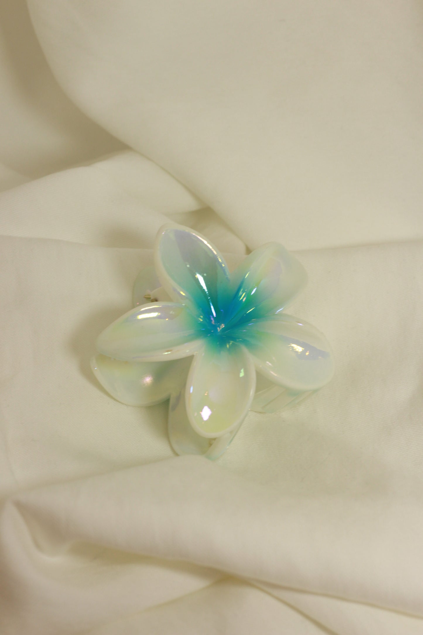 Piranha de Flor Branca com Azul