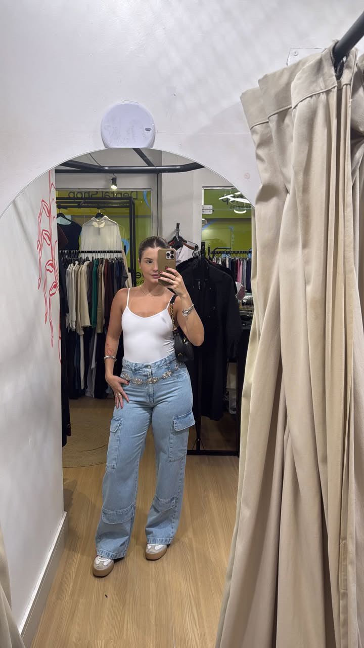 Body regata aberto nas costas