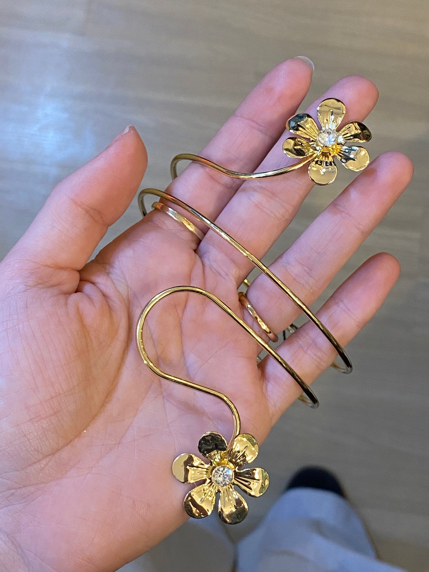 Bracelete flor dourado