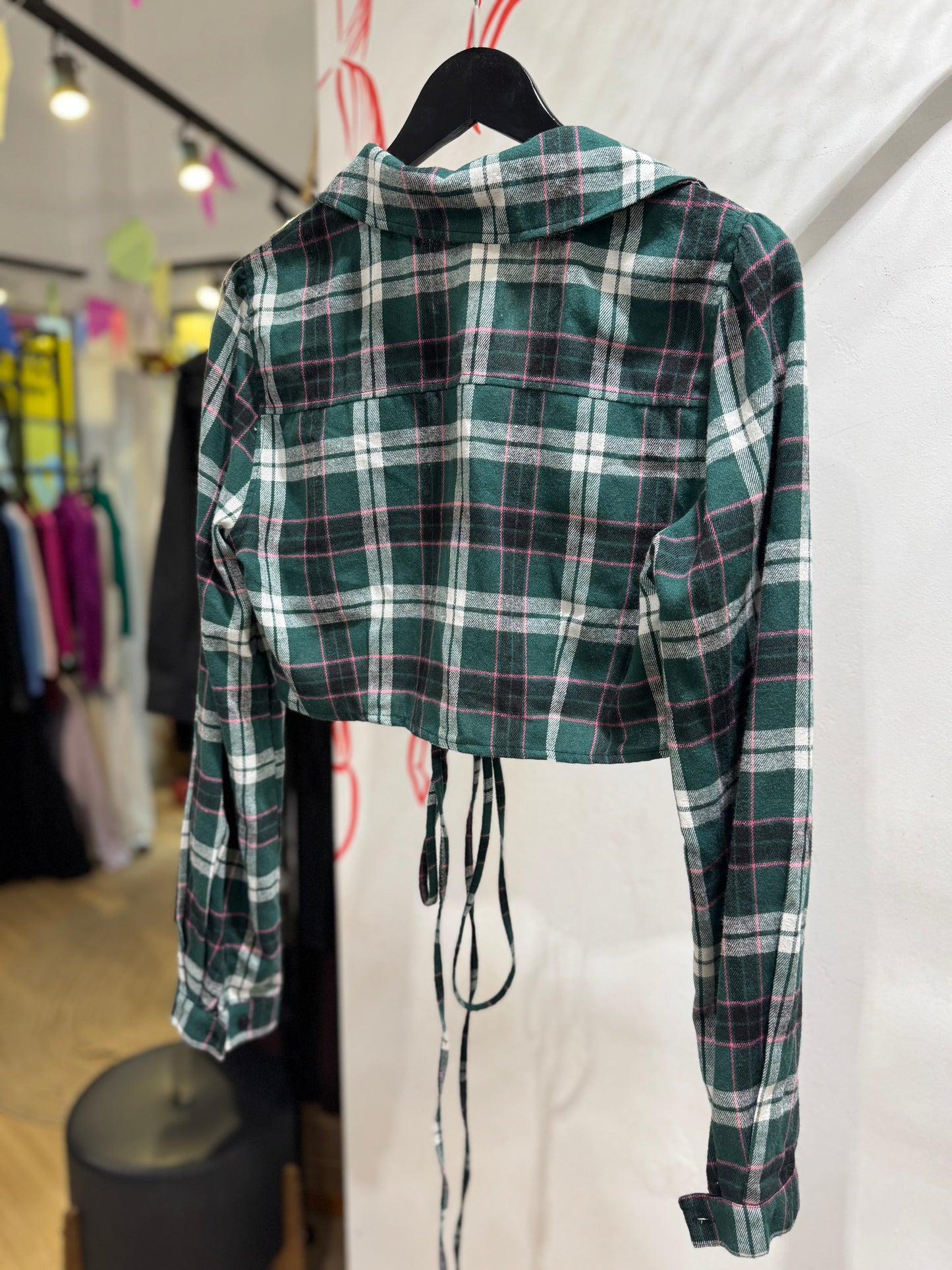 Camisa cropped xadrez verde