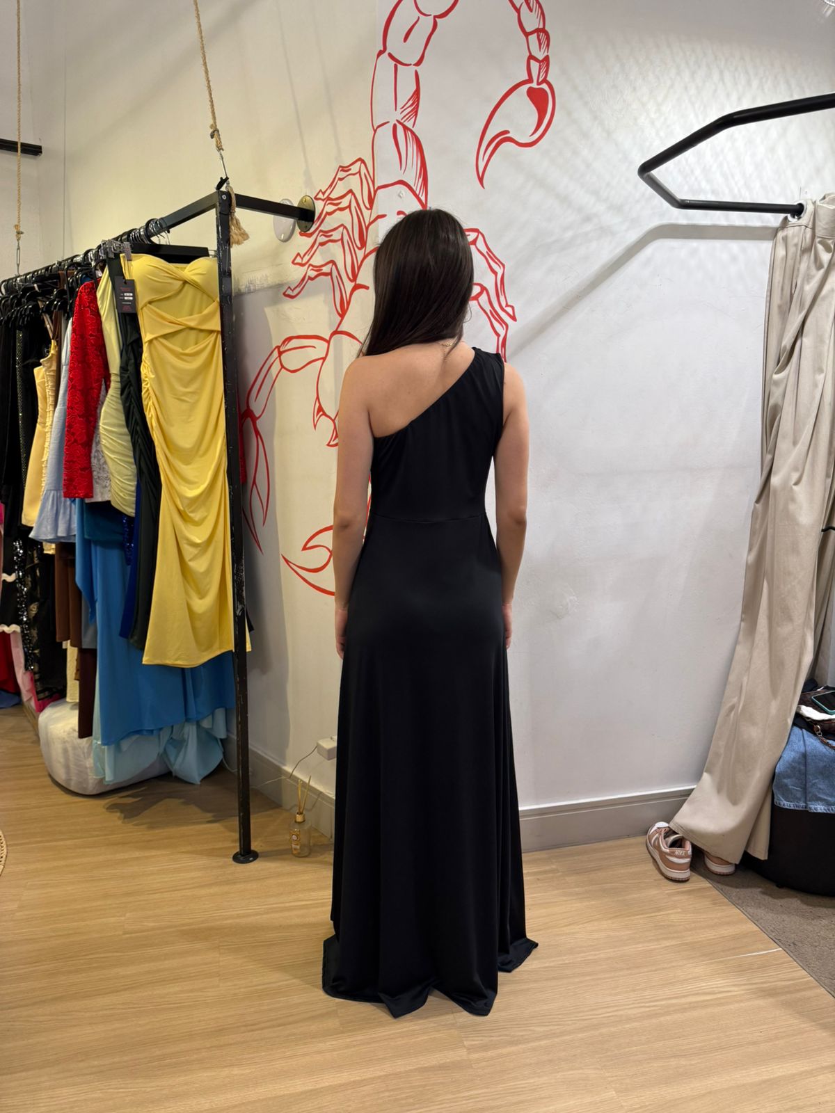 Vestido Longo Preto Um Ombro Só com Fenda