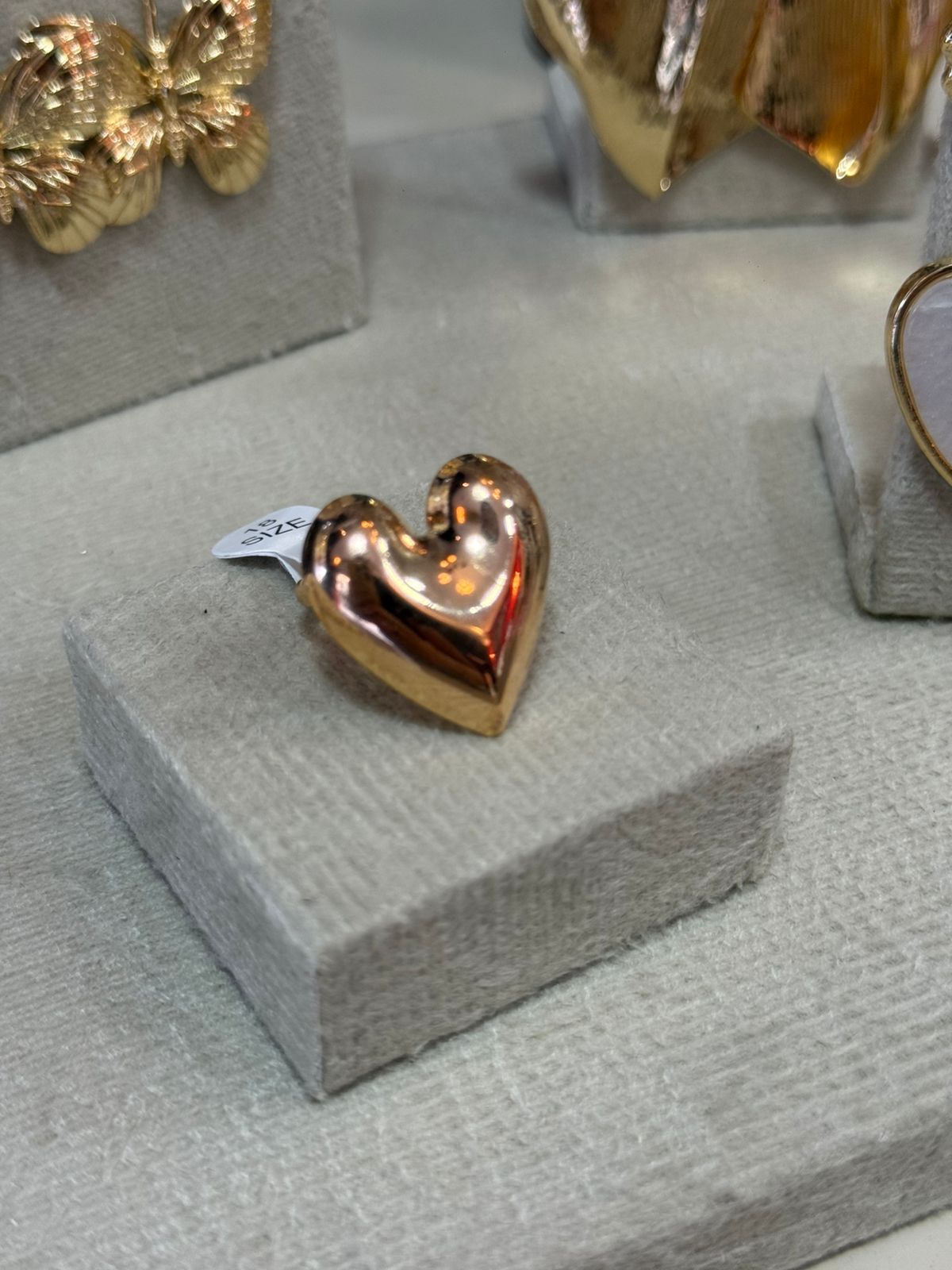 Anel Dourado Coração