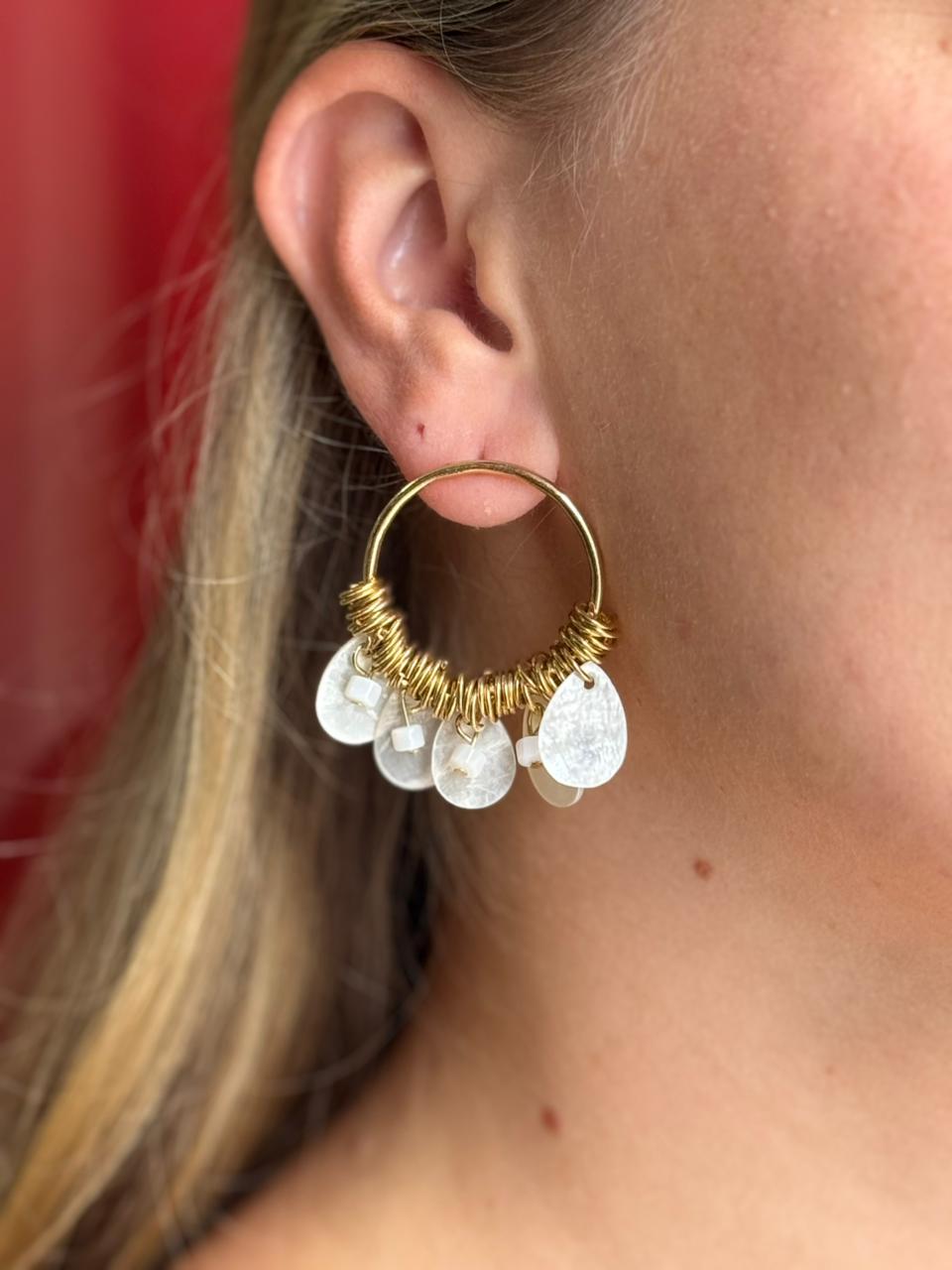 Brinco Argola Dourada com Pingentes de Gota