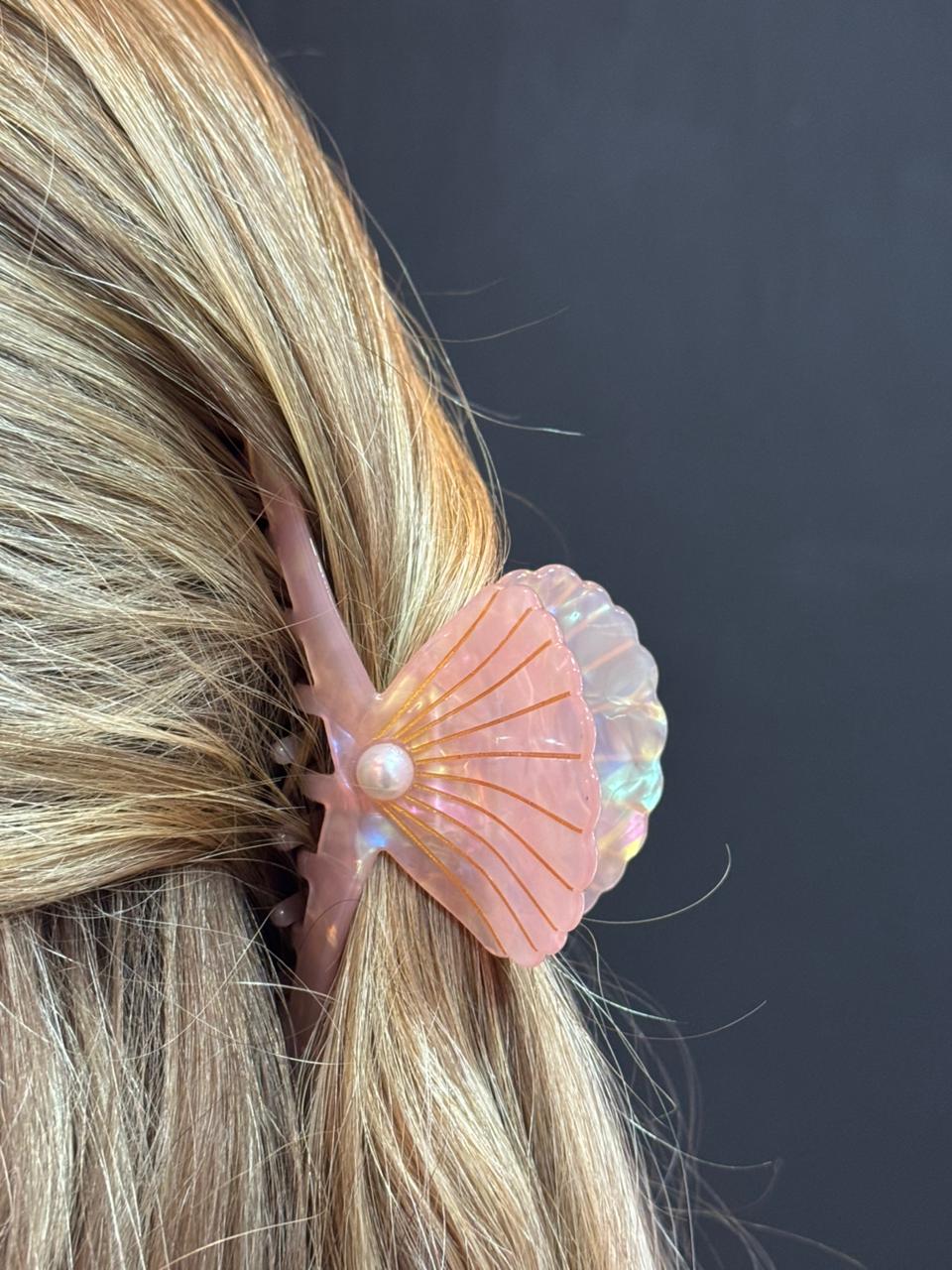 Piranha de Cabelo Concha Iridescente com Pérola- Rosa