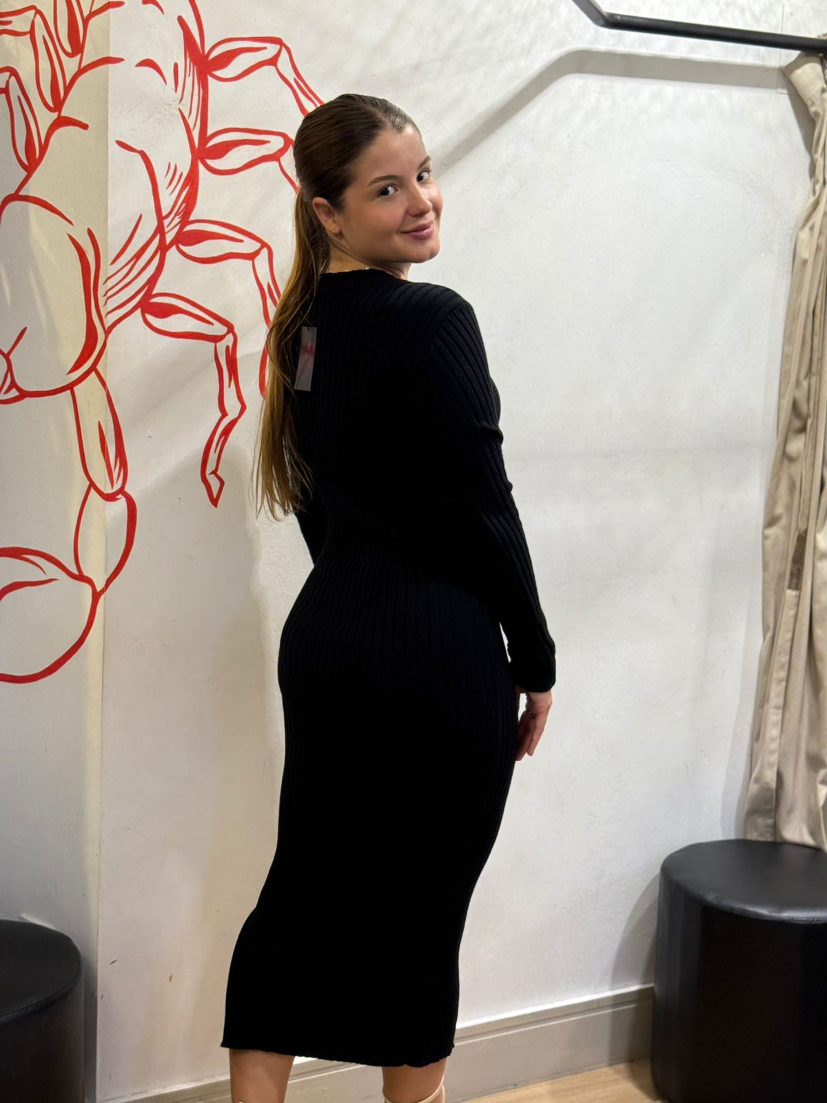 Vestido manga longa tricot midi