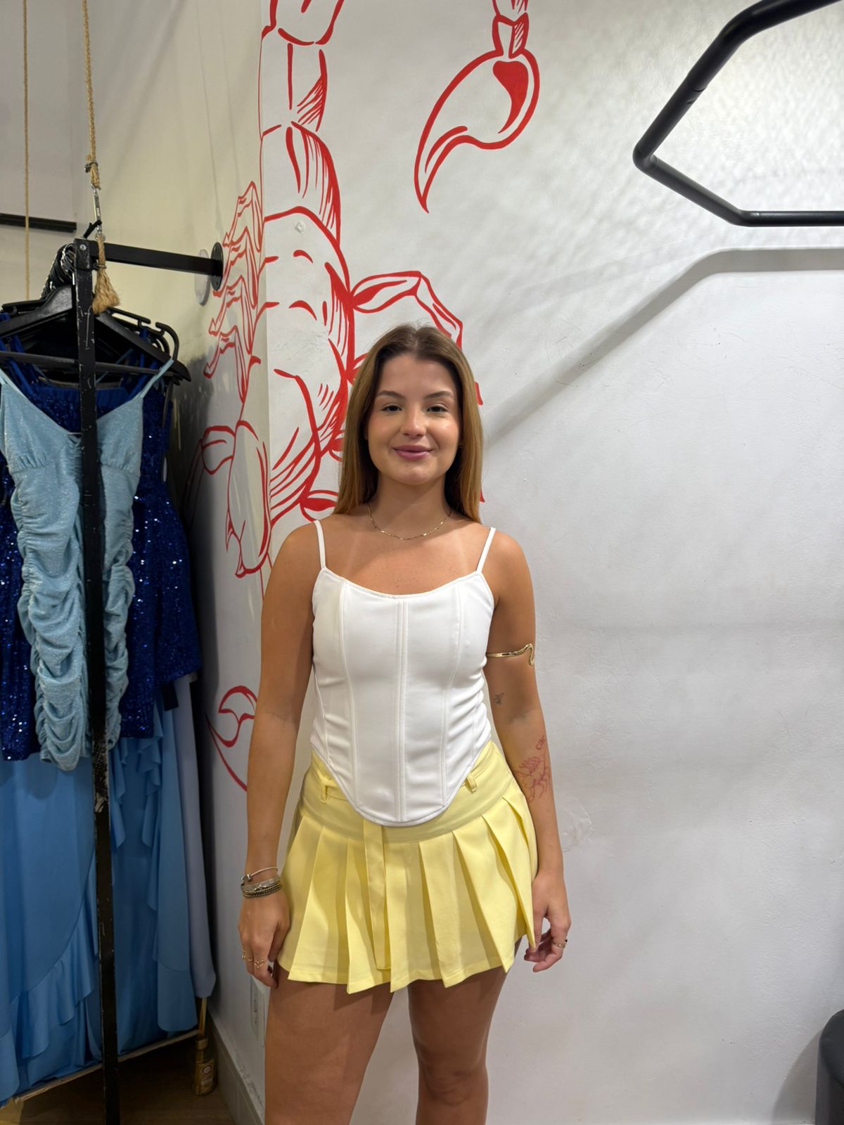 Corset com alças e amarração