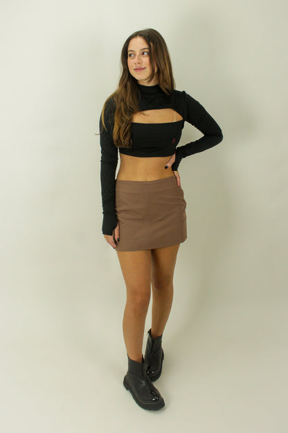 Cropped manga longa com recorte