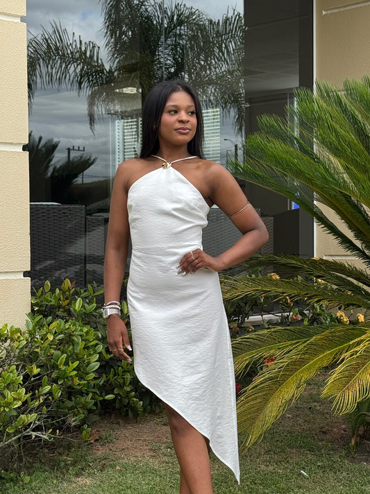 Vestido Irregular com Amarração no Pescoço