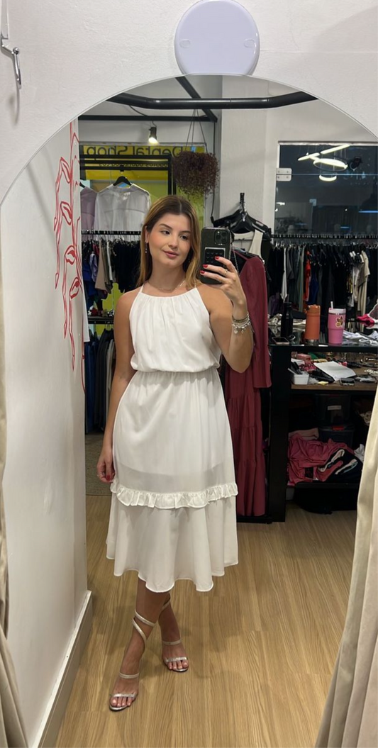 Vestido midi branco com babado na barra