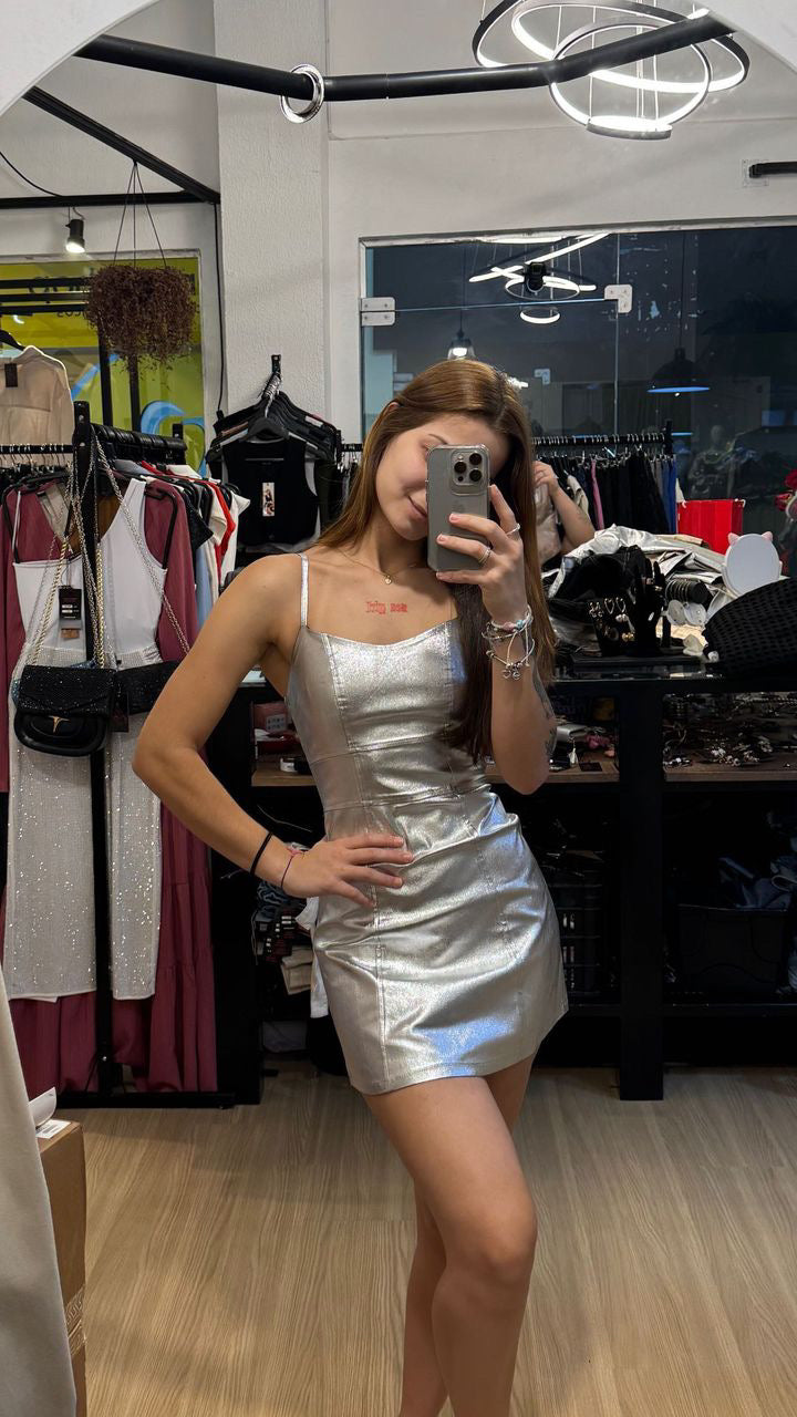 Vestido metalizado