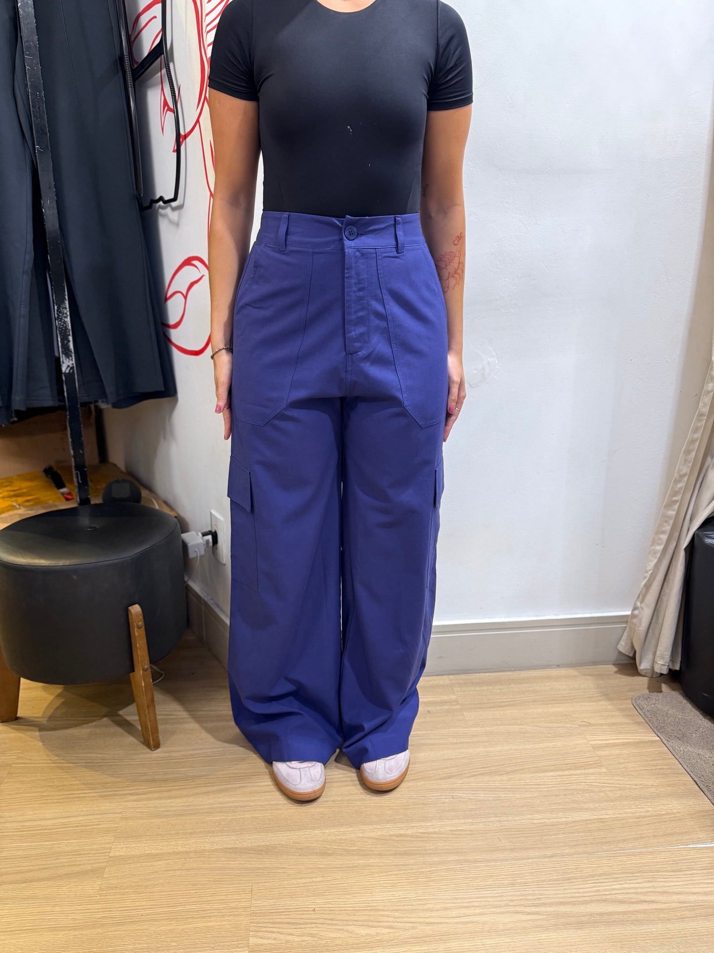 Calça Cargo Pantalona Azul Intenso