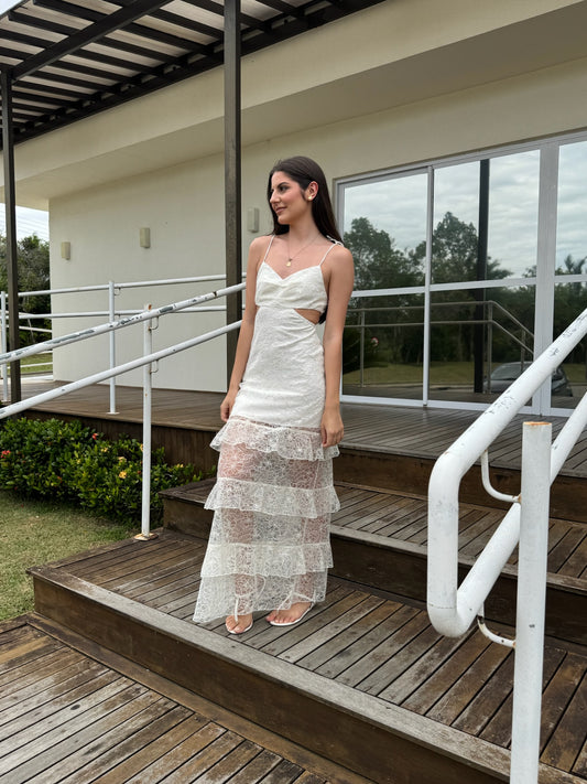 Vestido Off-White com babados