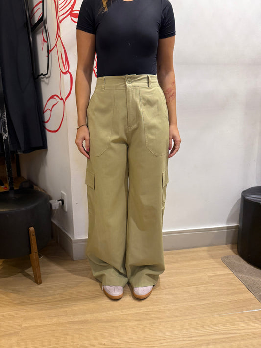Calça Cargo Pantalona Verde Militar