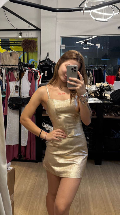 Vestido metalizado