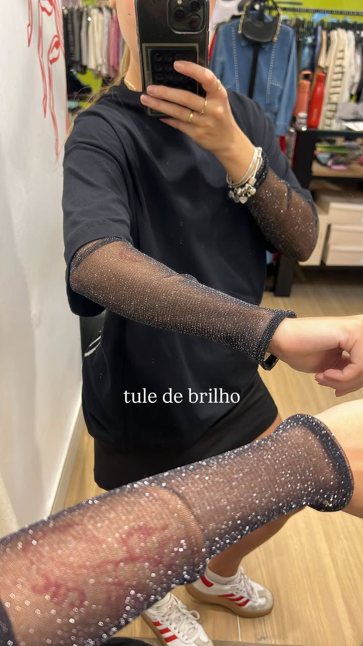 Blusa tule brilhoso