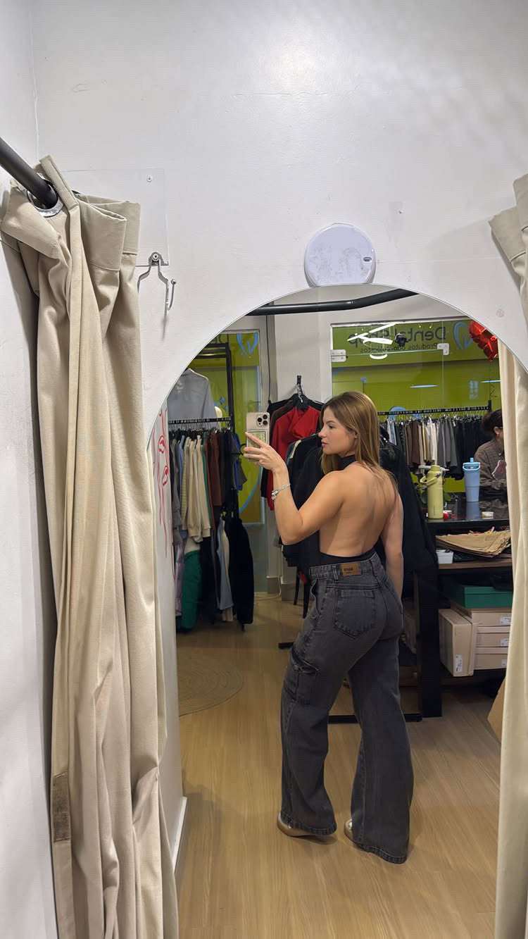 Blusa com decote na frente