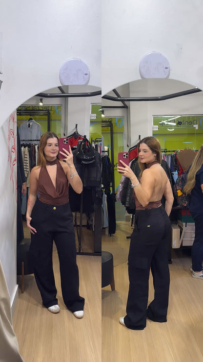 Blusa com decote na frente