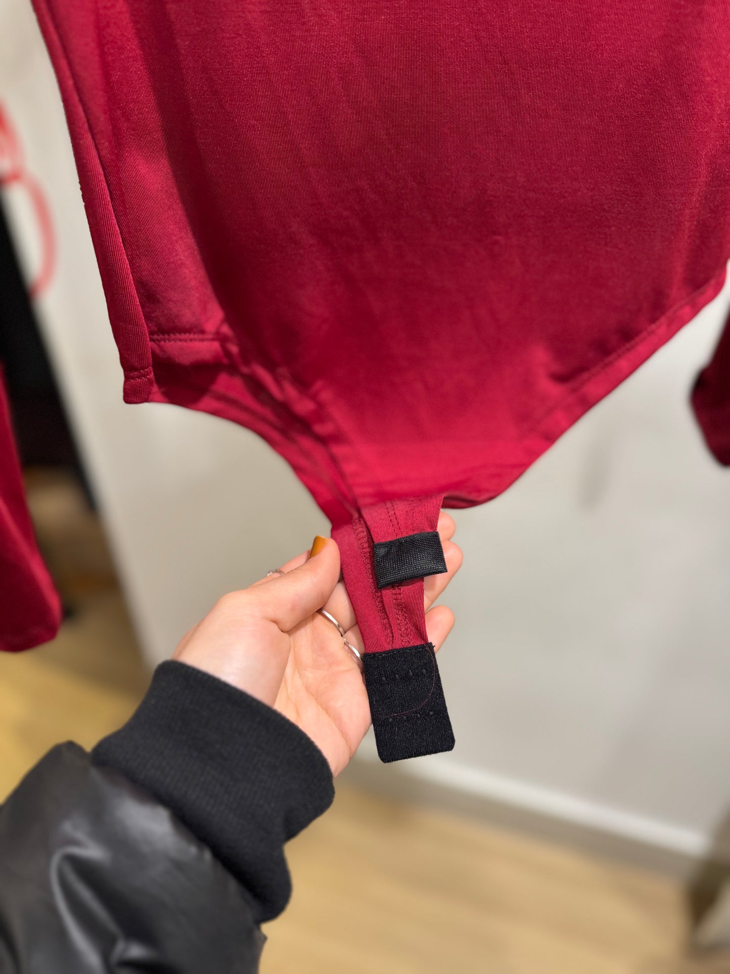 Body manga longa recorte quadrado