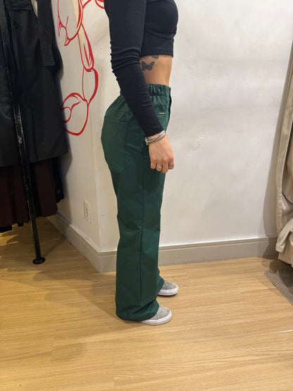 Calça verde bandeira