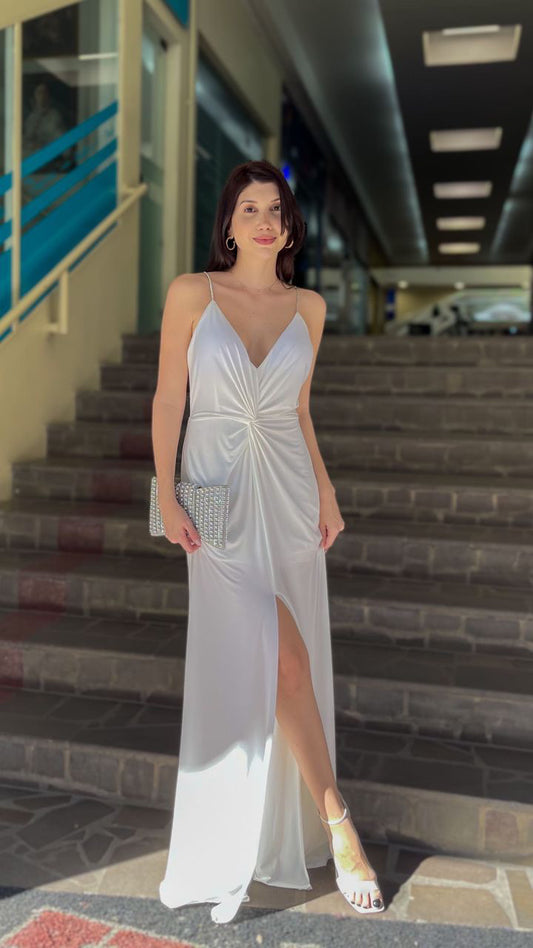 Vestido longo com alças brilhosas