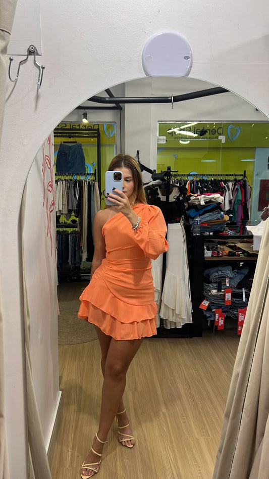 Vestido laranja com babados e manga única