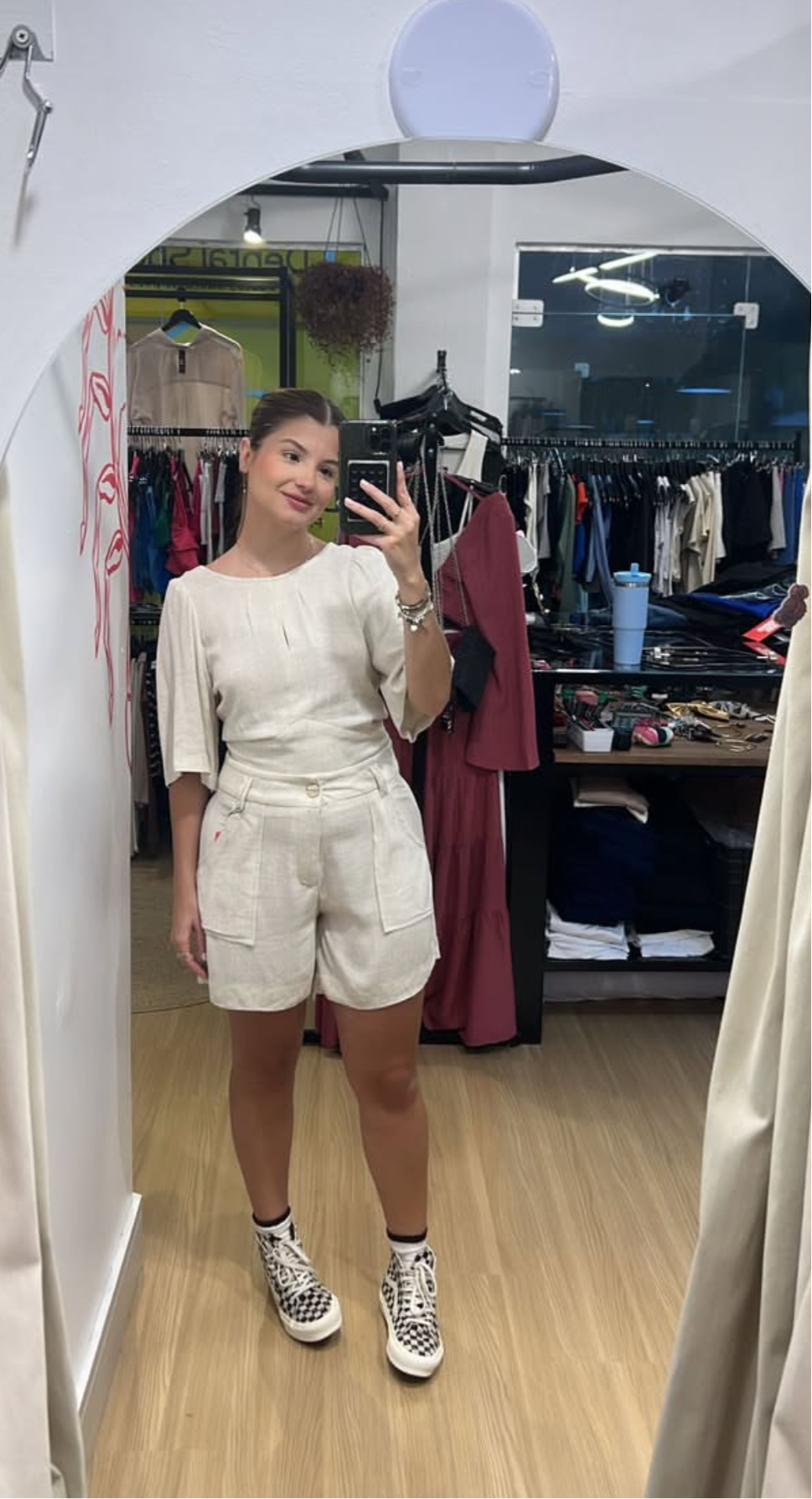 Shorts de linho com detalhe nos bolsos