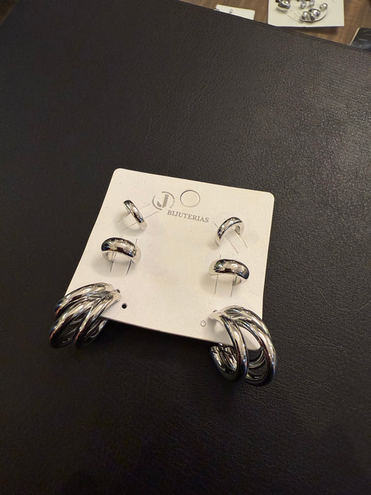 Kit um par de brinco com piercings fake prata