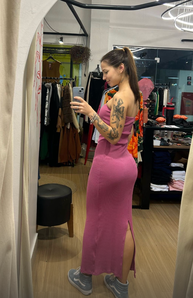 Vestido midi tomara que caia canelado