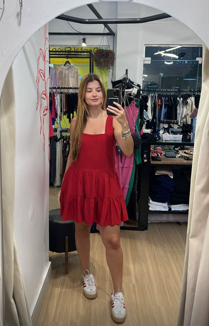 Vestido curto com amarração nas costas