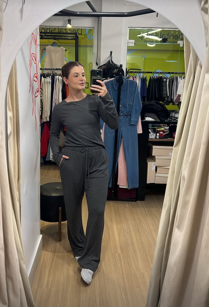 Blusa manga longa em textura wafle