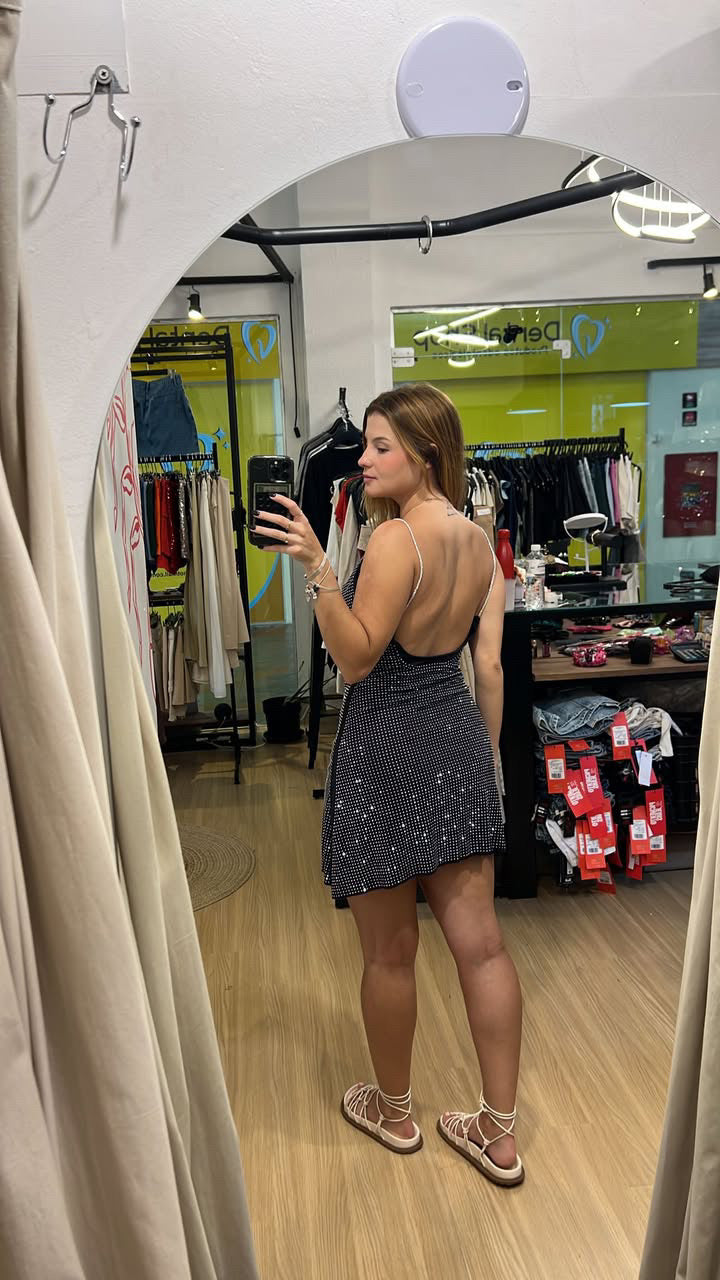 Vestido todo em strass termocolados