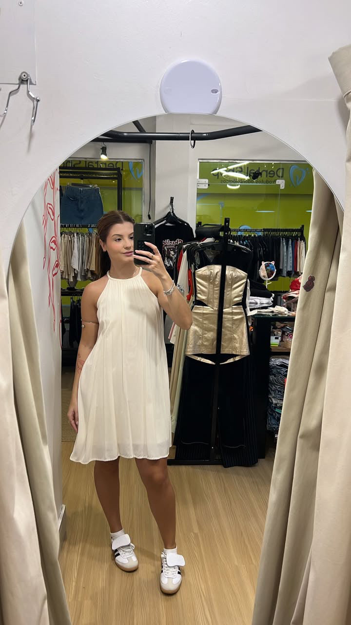 Vestido curto soltinho