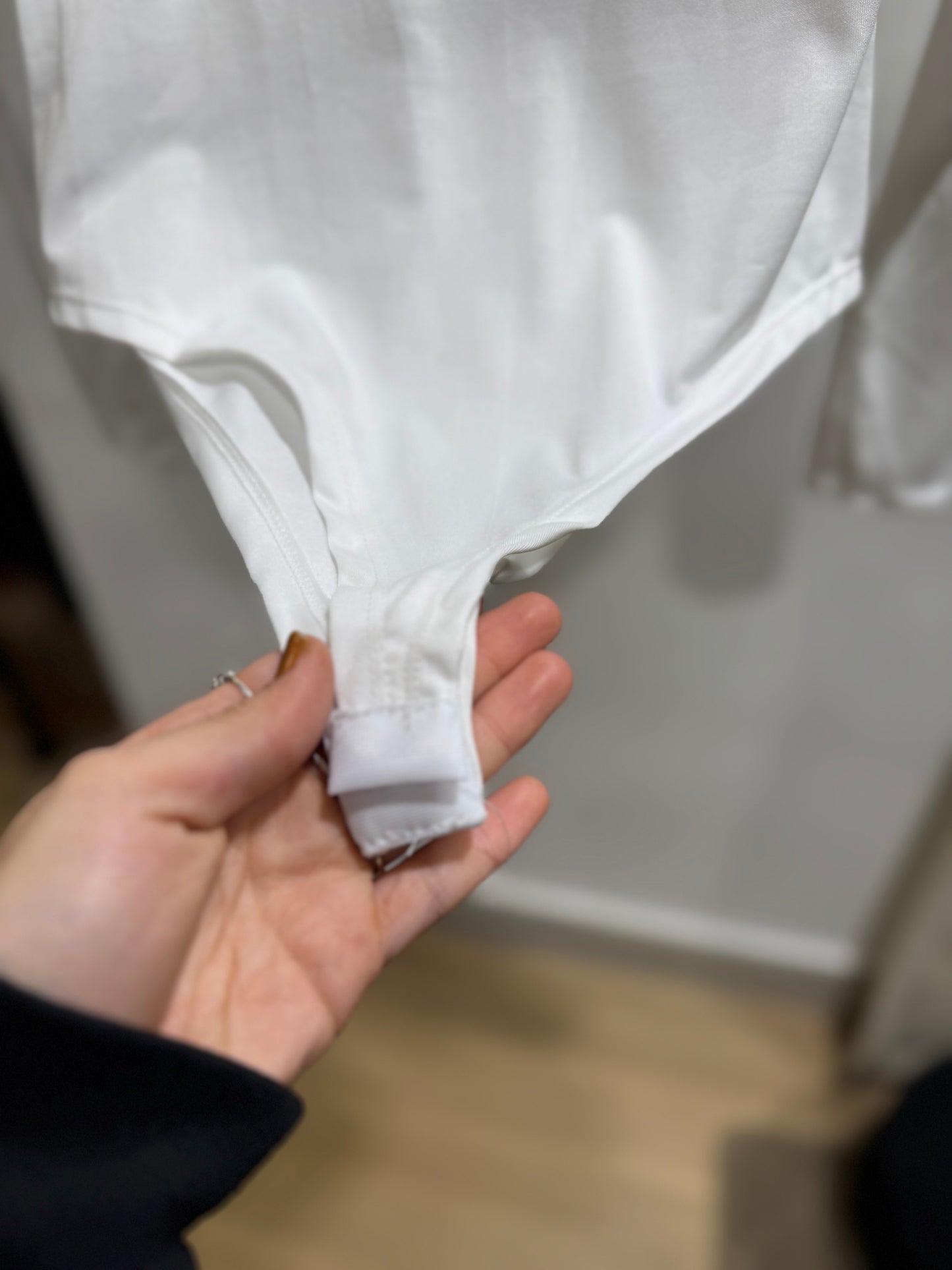 Body manga longa recorte quadrado