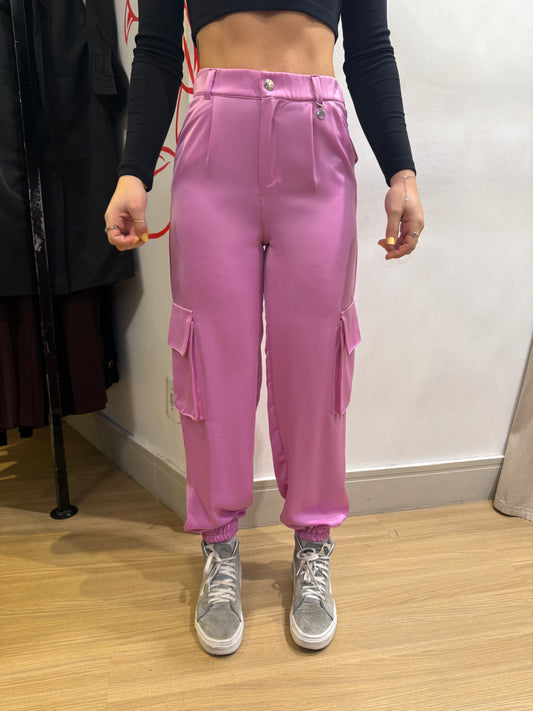 Calça rosa cargo e jogger