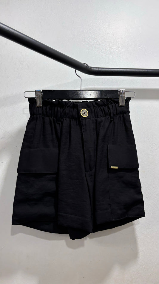 Shorts cargo preto