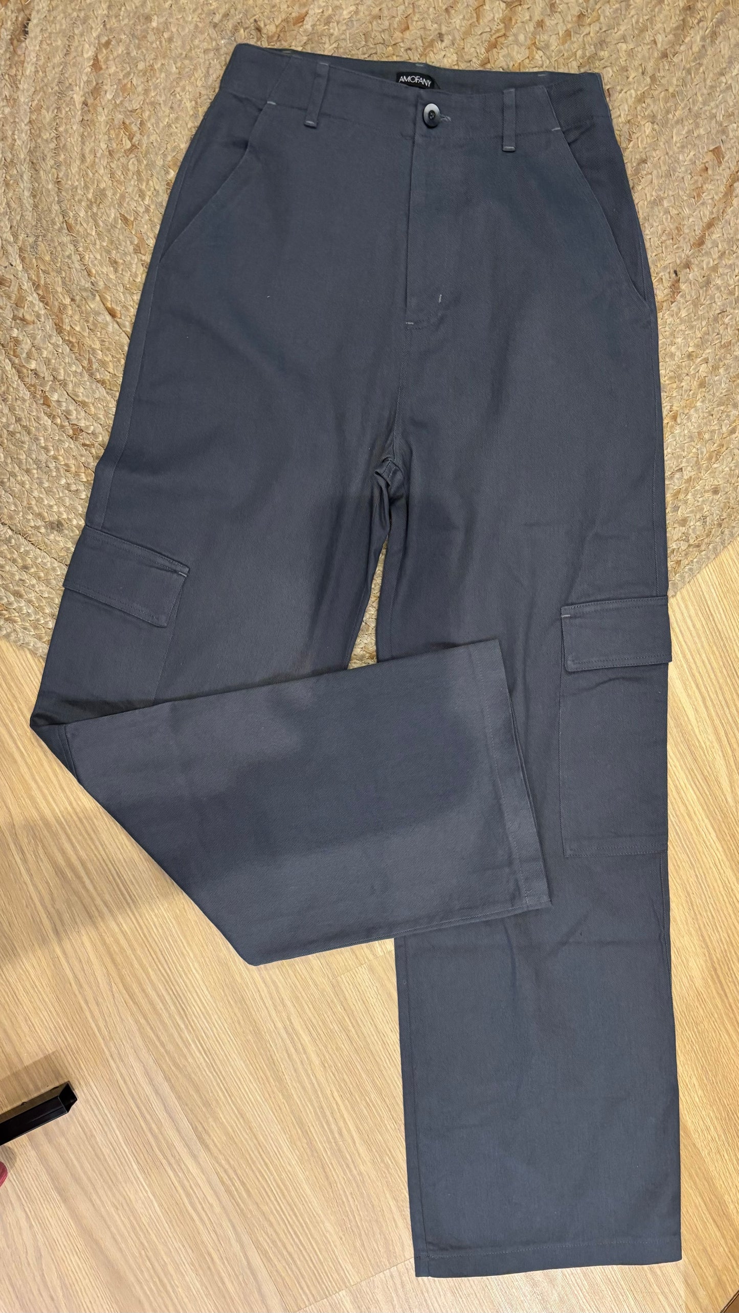 Calça cargo cinza escuro