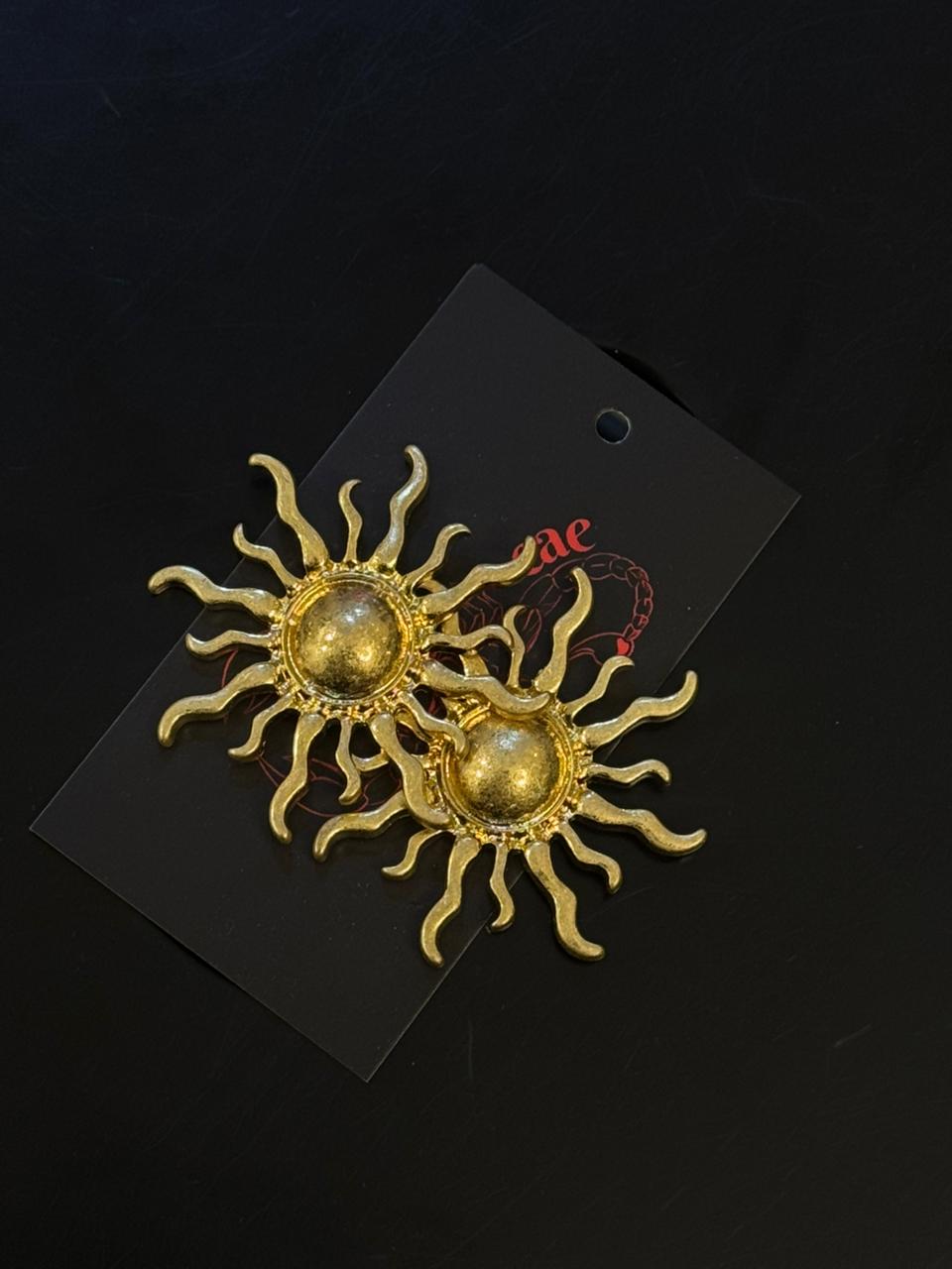 Brinco Dourado Sol Radiante