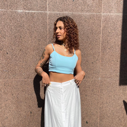 Cropped top azul bebê em alfaiataria