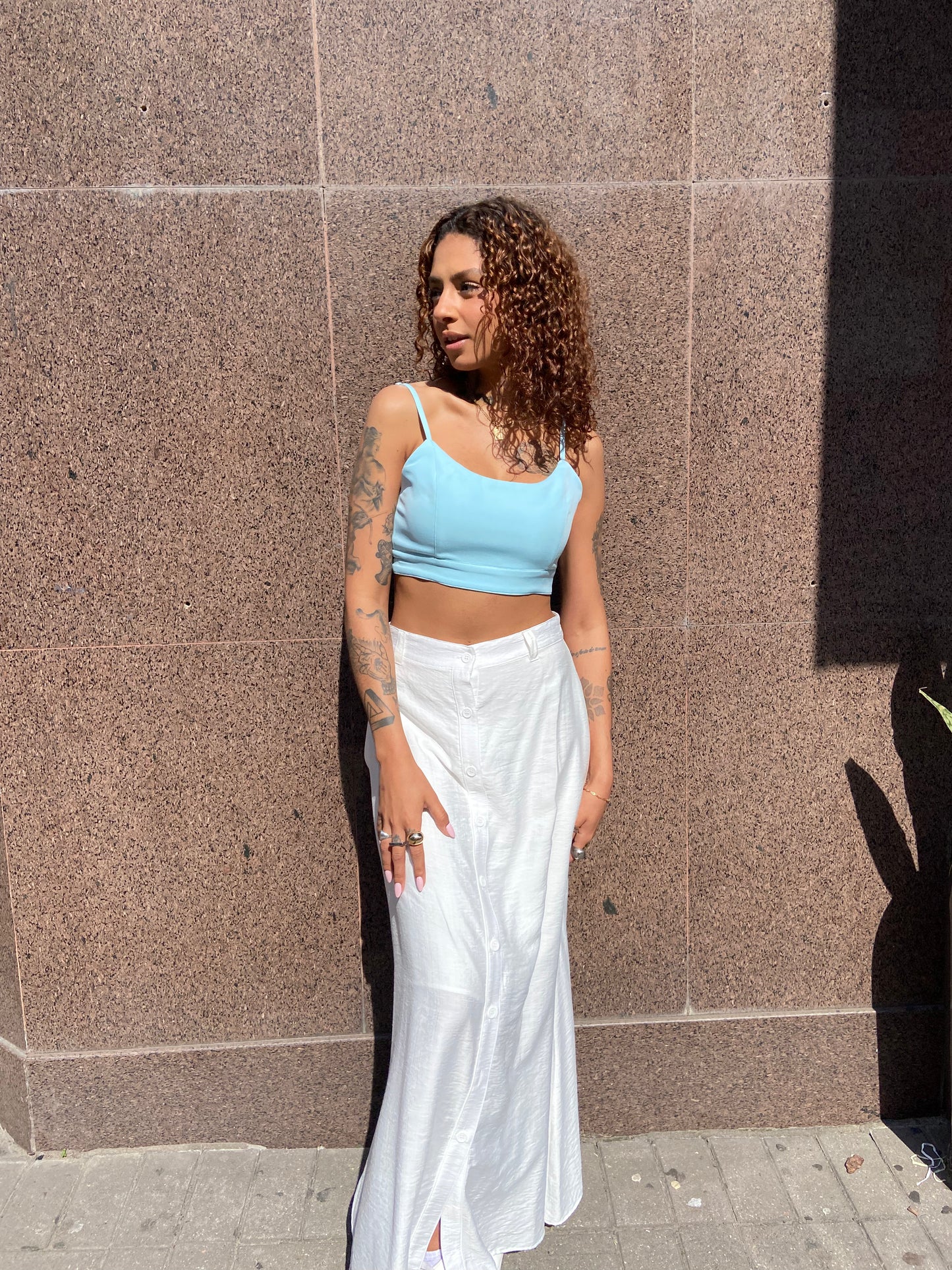 Cropped top azul bebê em alfaiataria