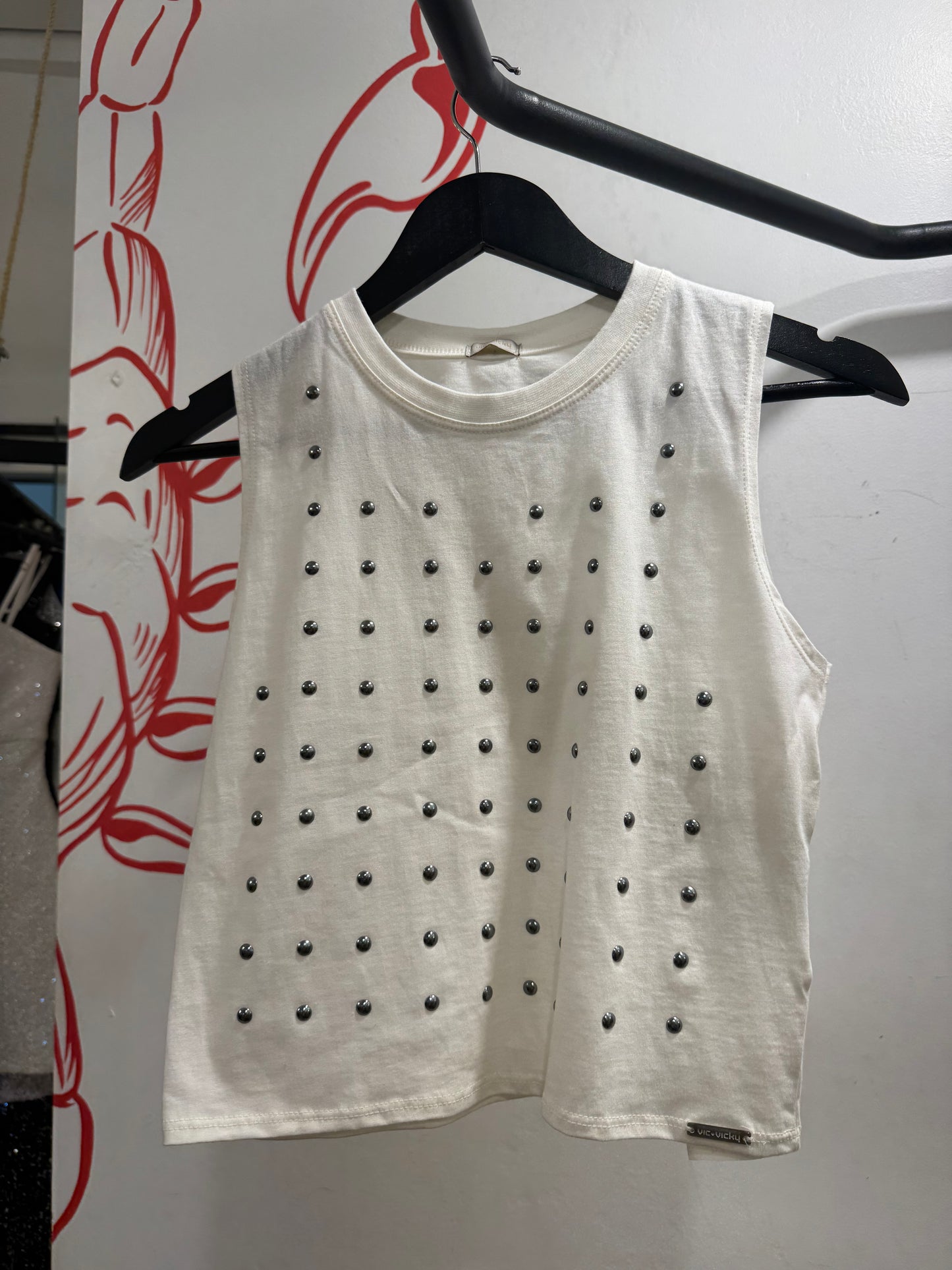 Regata cropped com bolinhas pratas