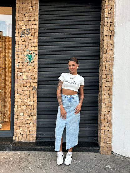 Saia jeans midi com strass