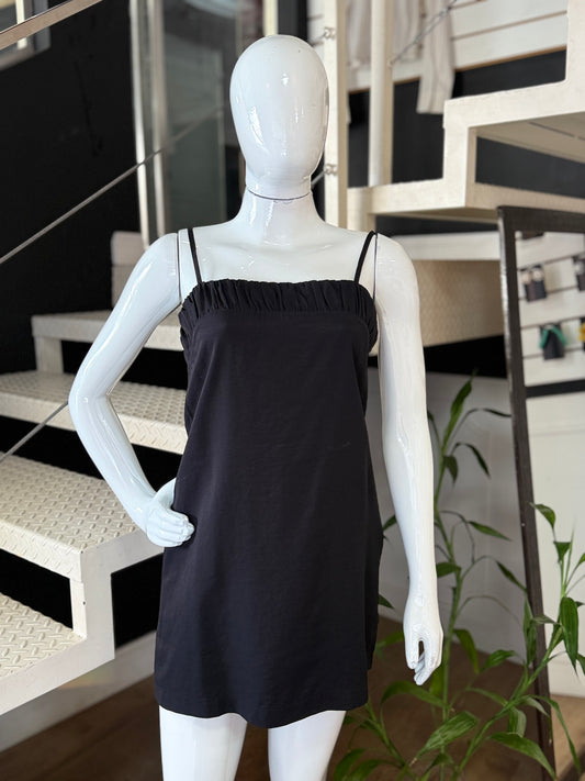 Vestido Preto Curto com Alças Finas