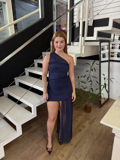 Vestido Azul Assimétrico com Tule