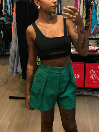 Shorts alfaiataria cargo verde