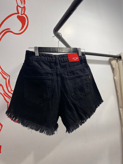 Shorts jeans preto desfiado