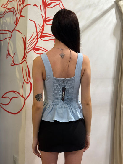 Regata Corset com Amarração: Elegância e Sensualidade para o Seu Look