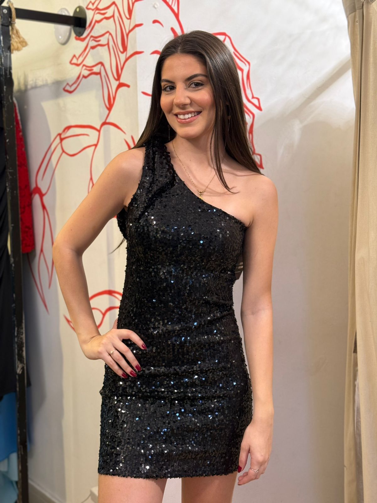 Vestido Preto Um Ombro Só em Paetê