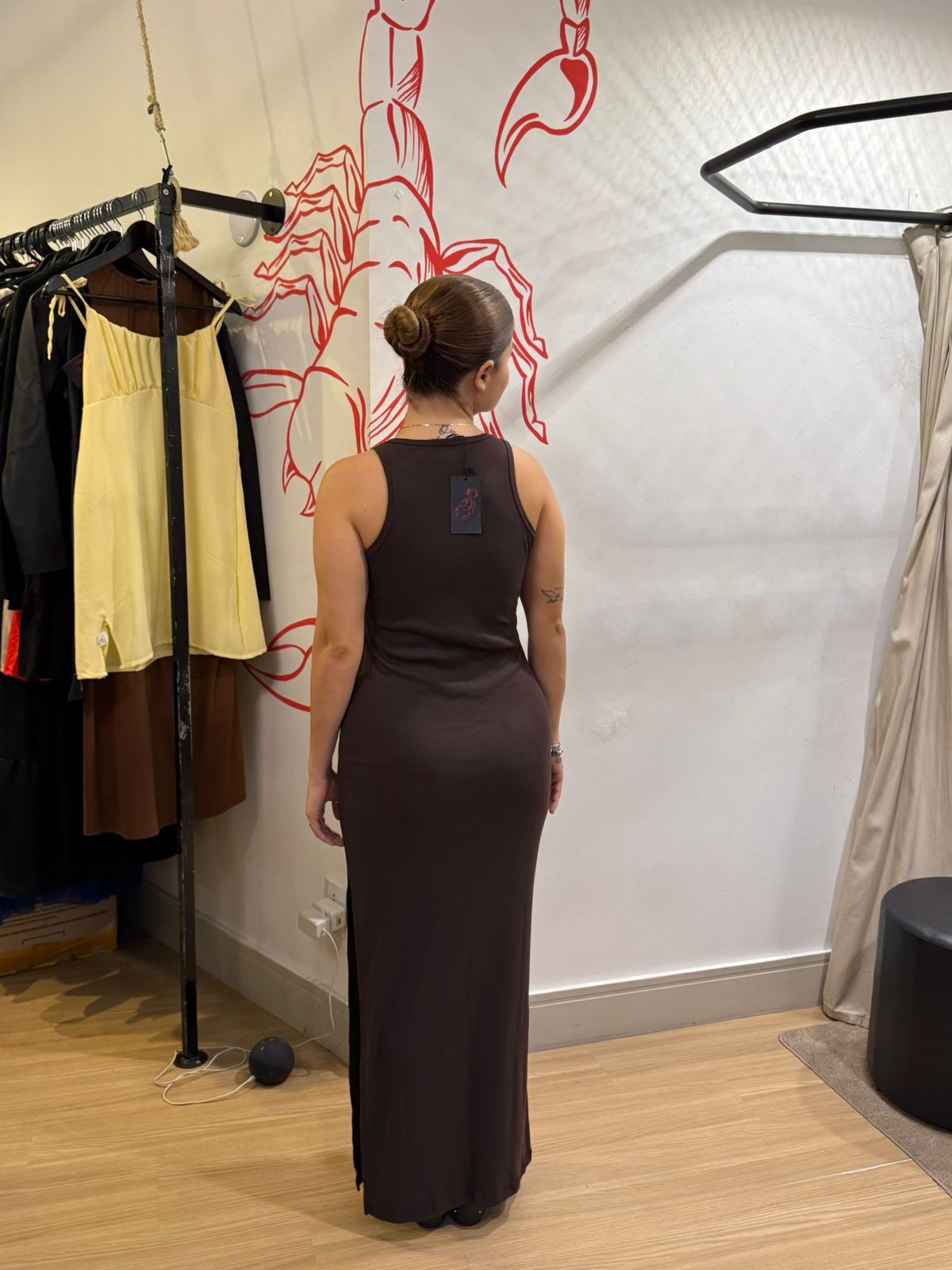 Vestido Longo Marrom Canelado