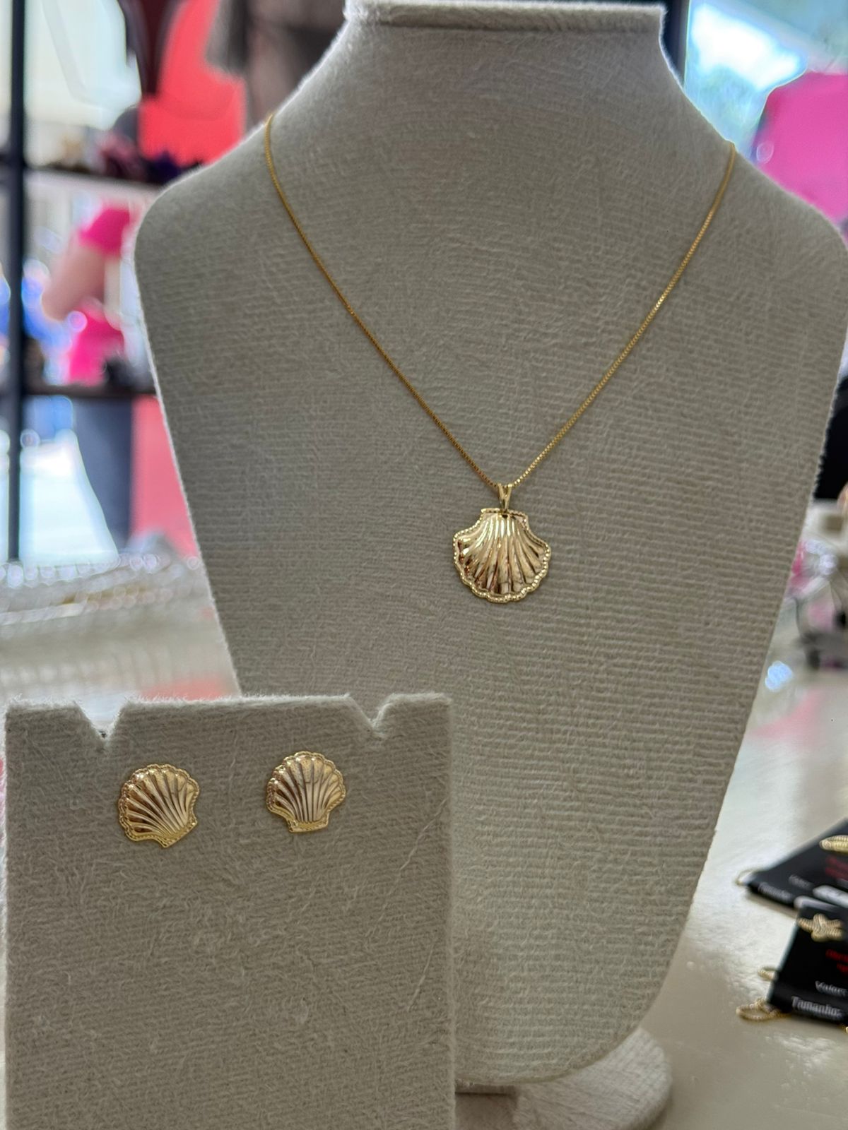 Conjunto concha dourada